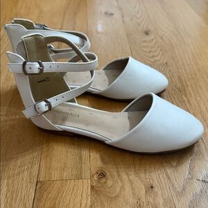 Girl's White Strappy Flats